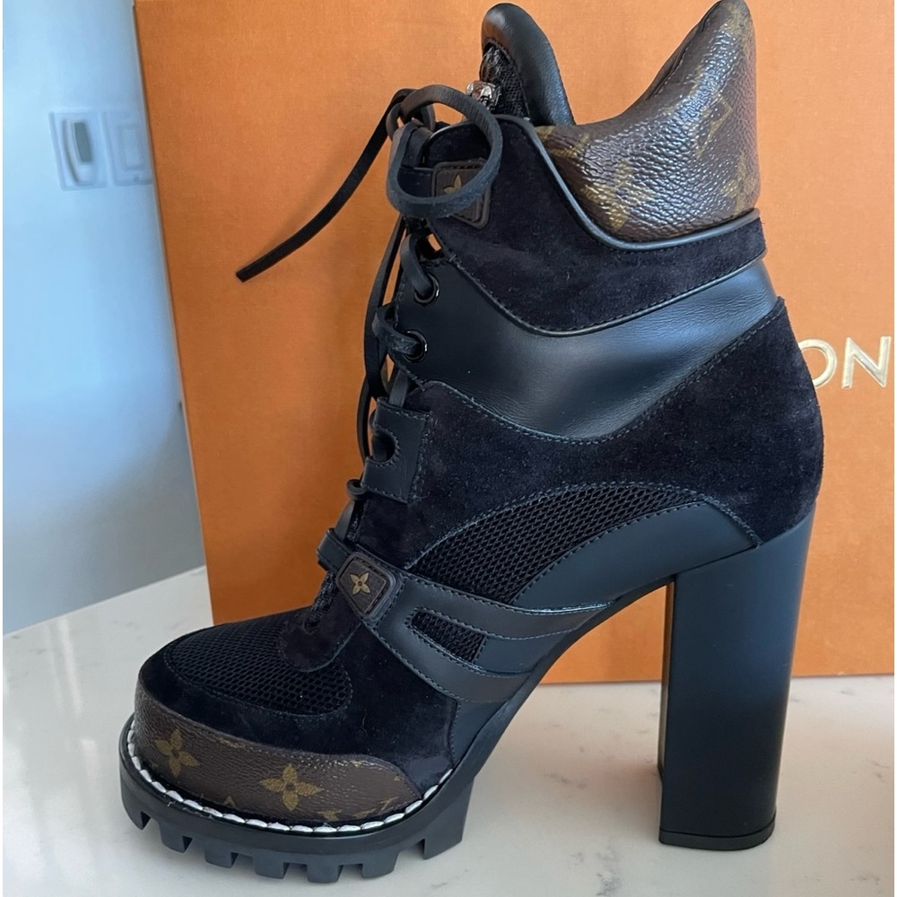 Louis  Vuitton Star Trail Boots! These boots are in excellent condition!